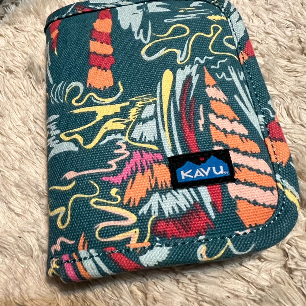 Kavu Teal and Multicolor Patterned Wallet - Picture 2 of 4